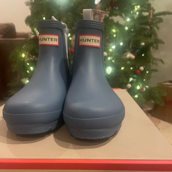 HUNTER Rain Boots in Borrowed Blue - Picture 2 of 5